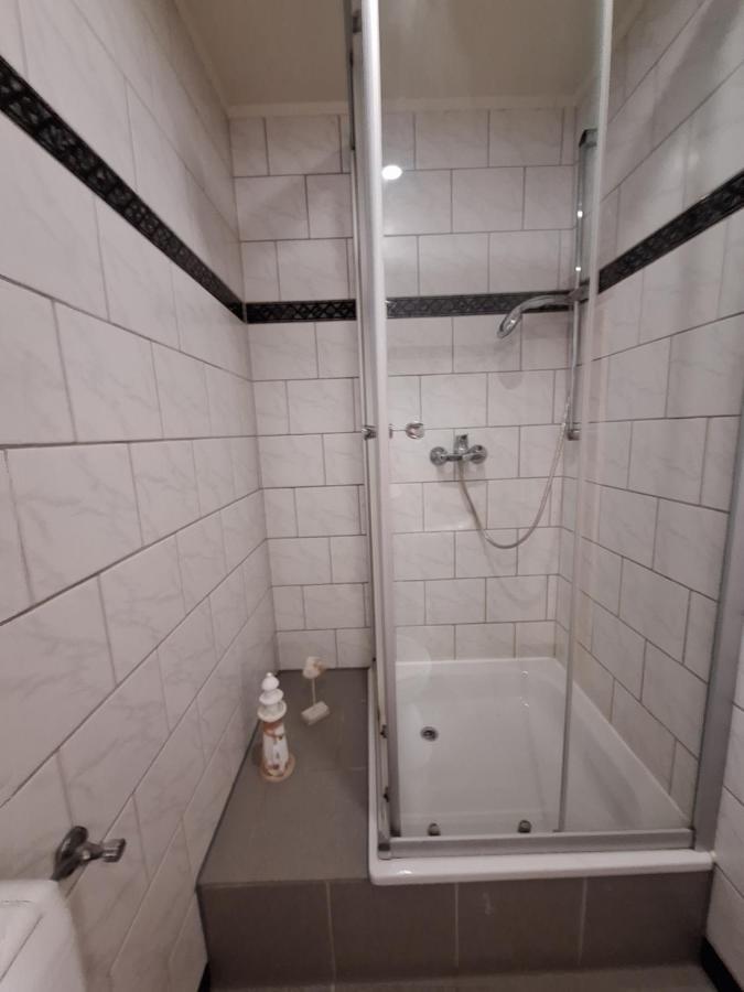 Gaststaette Und Pension Zur Schiene แมร์เซอบวร์ก ภายนอก รูปภาพ