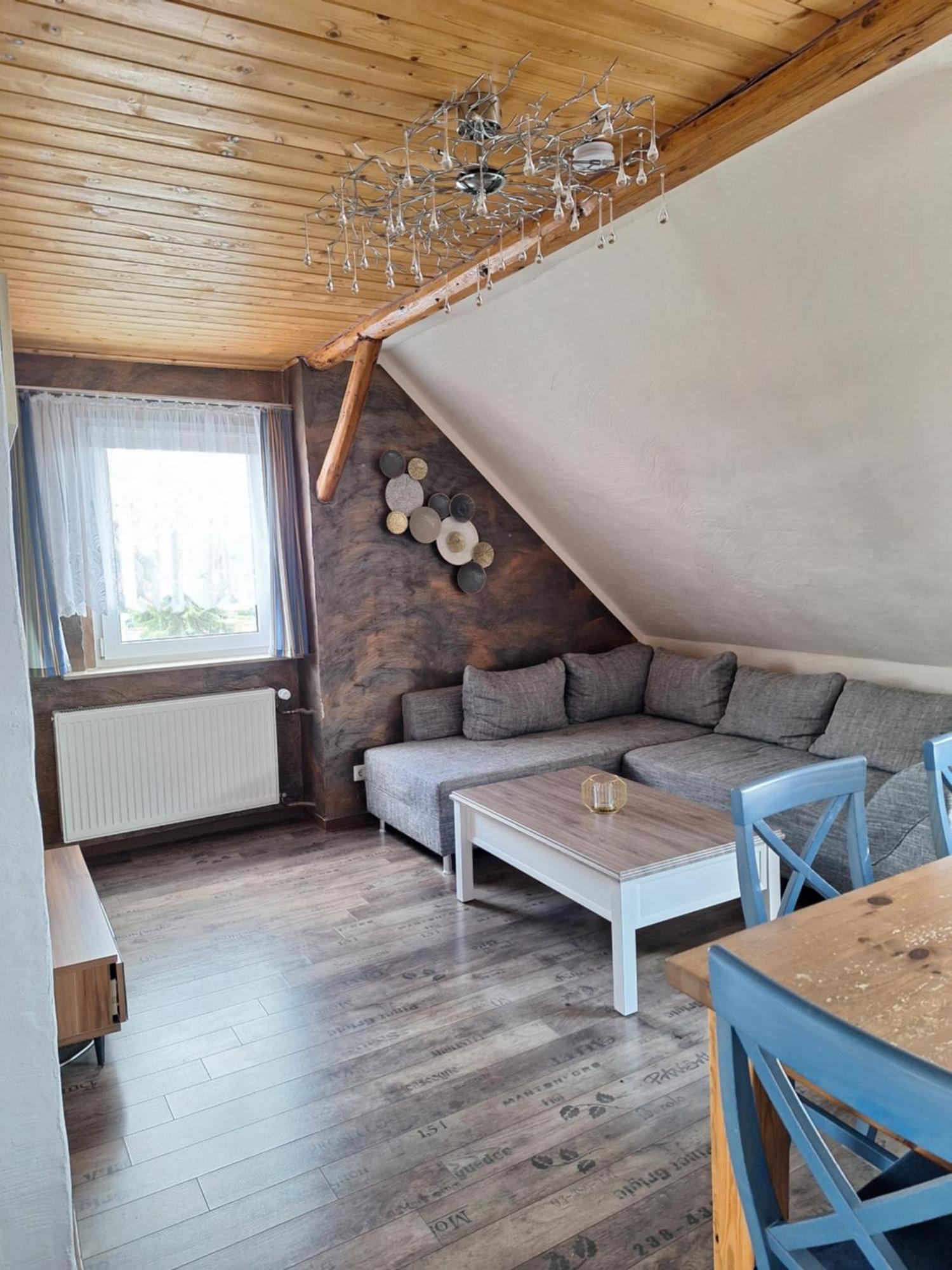 Gaststaette Und Pension Zur Schiene แมร์เซอบวร์ก ภายนอก รูปภาพ